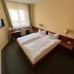 Hotel-gasthof Postbraeu ホテル