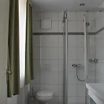 ホテル Hotel-gasthof Postbraeu