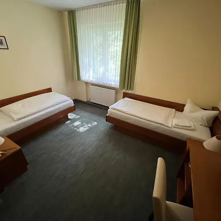 Hotel-gasthof Postbraeu