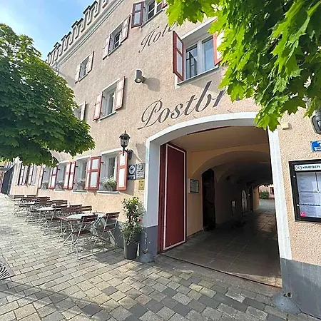 Hotel-gasthof Postbraeu ホテル ディンゴルフィング