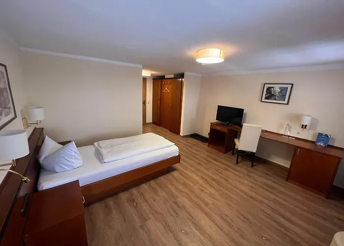 Hotel-gasthof Postbräu Hotell Dingolfing
